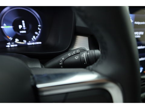 Volvo XC40 1.5 T4 Plug-in hybrid Core Bright | Camera | Navi | Stoel- & Stuurverw. | CarPlay |