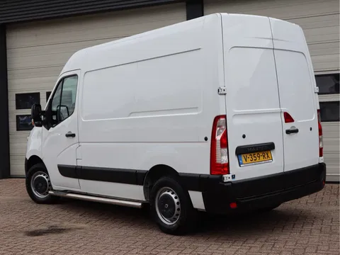 Renault Master T35 2.3 dCi 126pk L1H2 - Airco - Cruise - 3 Zits - Euro 5