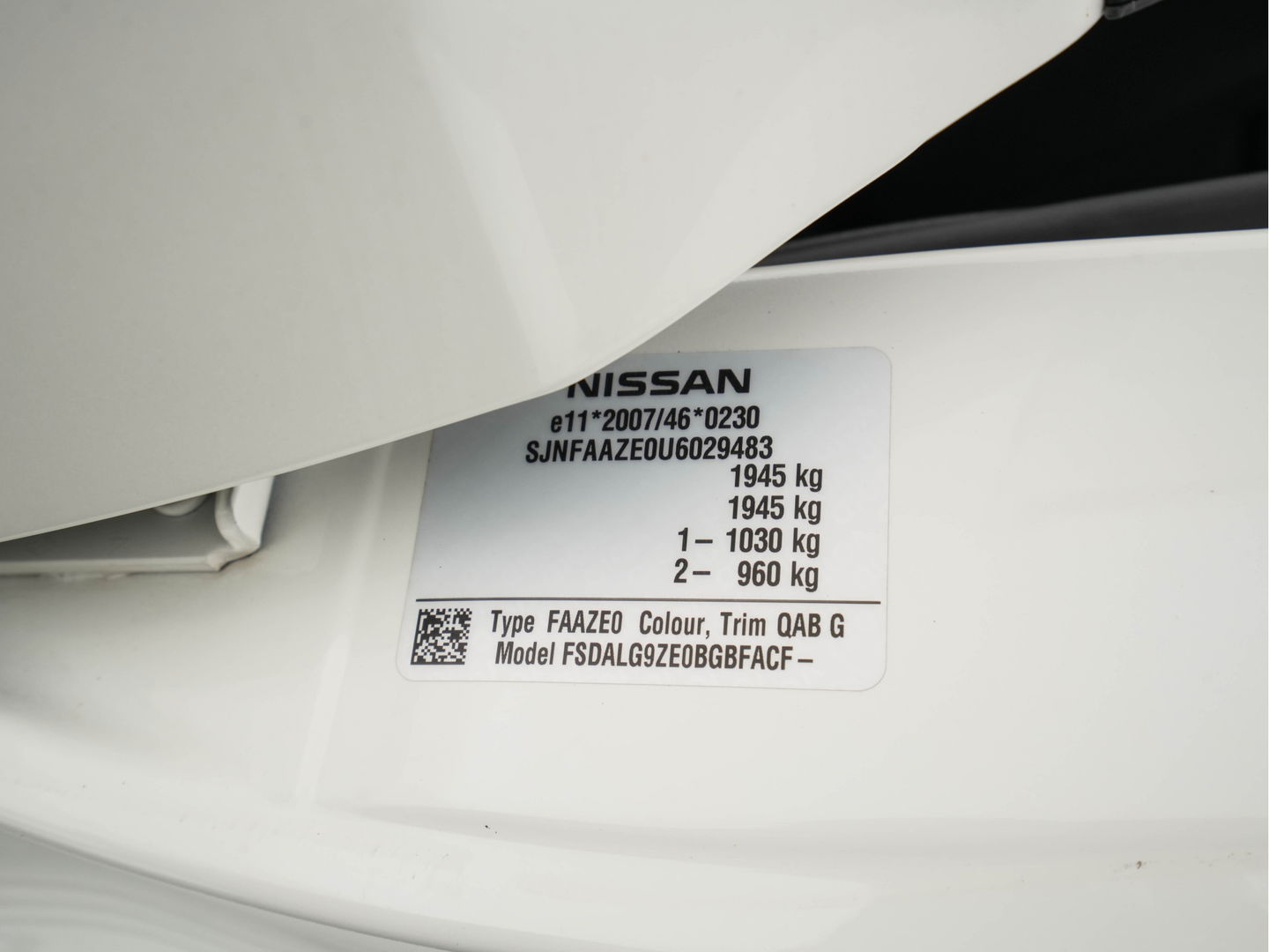 Nissan Leaf Tekna 24 kWh Aut. *LUXURY-LEATHER | FULL-LED | BOSE-SURROUND | TOP-VIEW | KEYLESS | NAVI-FULLMAP | ECC | HEATED-COMFORTSEATS | CAMERA | DIGI-COCKPIT | PRIVACY-GLASS |  17"ALU*
