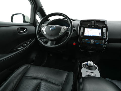 Nissan Leaf Tekna 24 kWh Aut. *LUXURY-LEATHER | FULL-LED | BOSE-SURROUND | TOP-VIEW | KEYLESS | NAVI-FULLMAP | ECC | HEATED-COMFORTSEATS | CAMERA | DIGI-COCKPIT | PRIVACY-GLASS |  17"ALU*