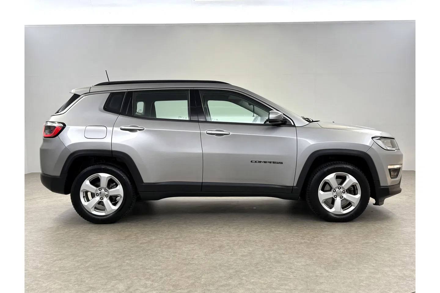 Jeep Compass 1.4 MultiAir 141PK Longitude | Camera | Cruise Control | Clima | Navigatie | PDC | 17"LMV | Carplay