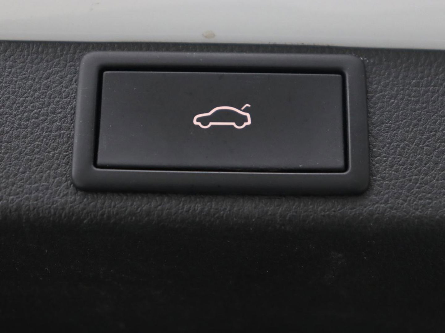 Škoda Octavia Combi 1.4 TSI iV PHEV Business Edition | Adaptive Cruise | Stoel & Stuurverwarming | LED | Navigatie | Carplay | Massage | Elektrische achterklep | Camera