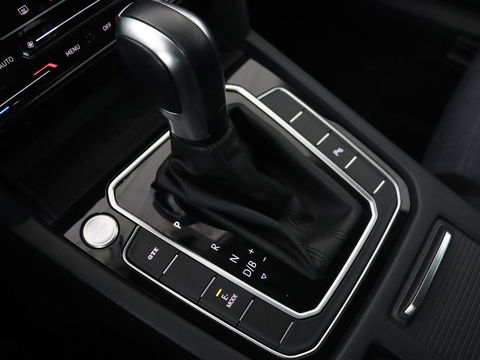 Volkswagen Passat Variant 1.4 TSI PHEV GTE Business | Adaptive Cruise | Navigatie | Virtual Cockpit | Massage | Stoelverwarming | Carplay