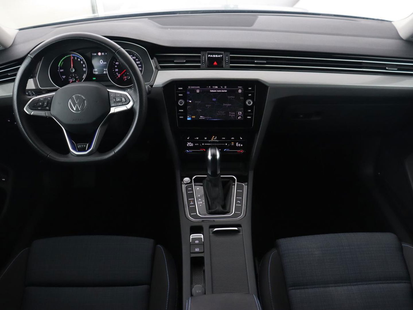 Volkswagen Passat 1.4 TSI PHEV GTE Business | Adaptive Cruise | Navigatie | Massage | Stoelverwarming | Carplay | Parkeerhulp | Plug In