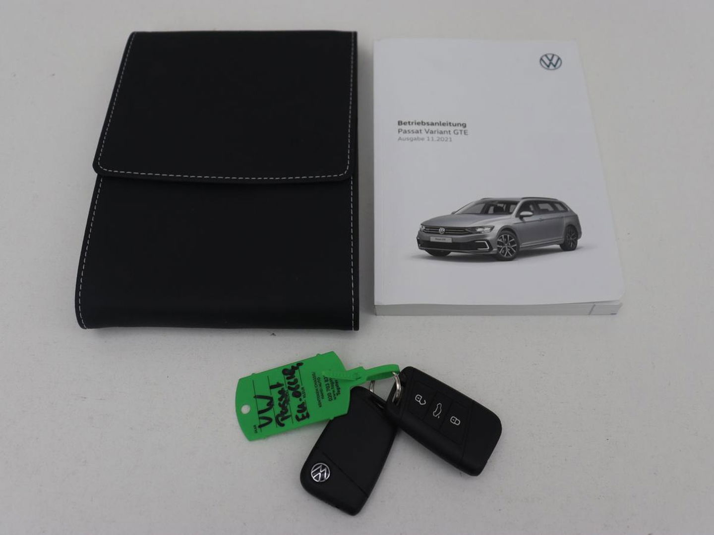 Volkswagen Passat 1.4 TSI PHEV GTE Business | Adaptive Cruise | Navigatie | Massage | Stoelverwarming | Carplay | Parkeerhulp | Plug In