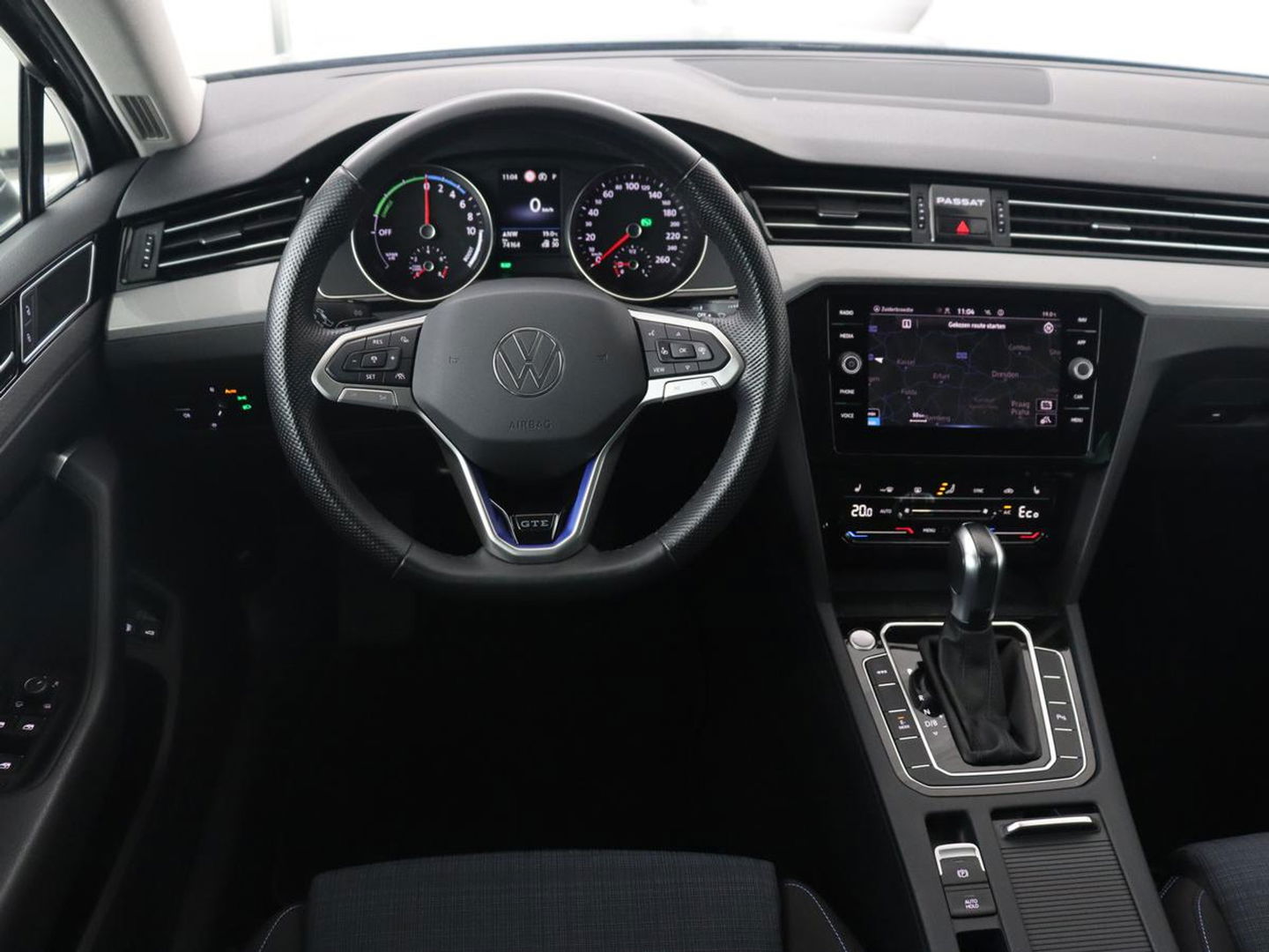 Volkswagen Passat 1.4 TSI PHEV GTE Business | Adaptive Cruise | Navigatie | Massage | Stoelverwarming | Carplay | Parkeerhulp | Plug In