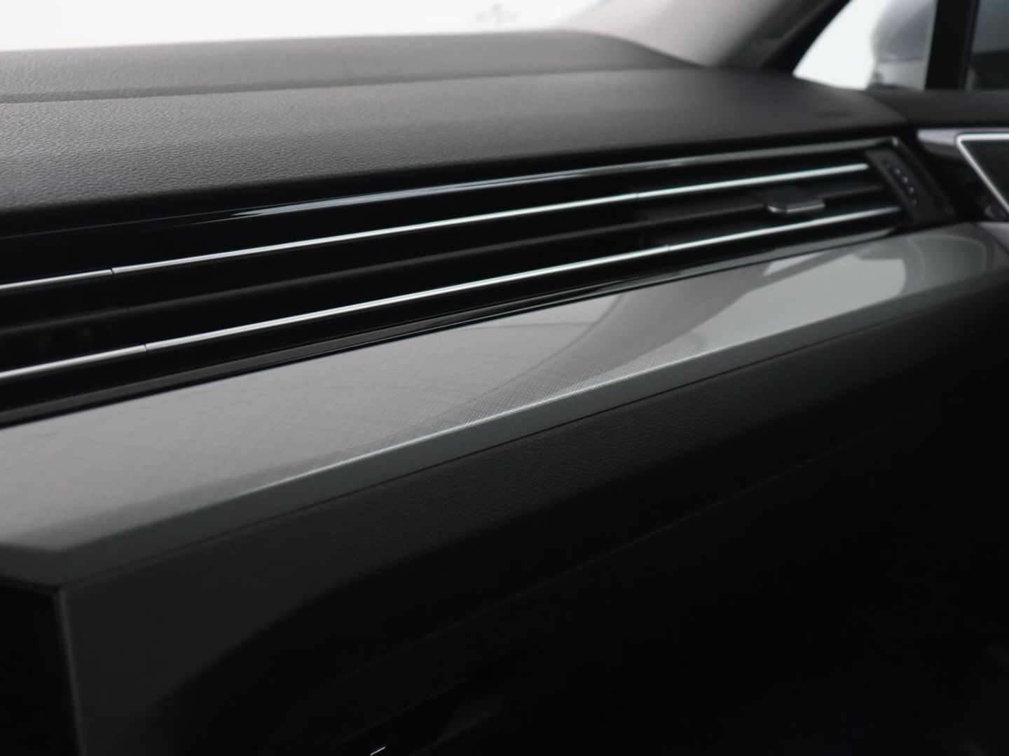 Volkswagen Passat 1.4 TSI PHEV GTE Business | Adaptive Cruise | Navigatie | Massage | Stoelverwarming | Carplay | Parkeerhulp | Plug In