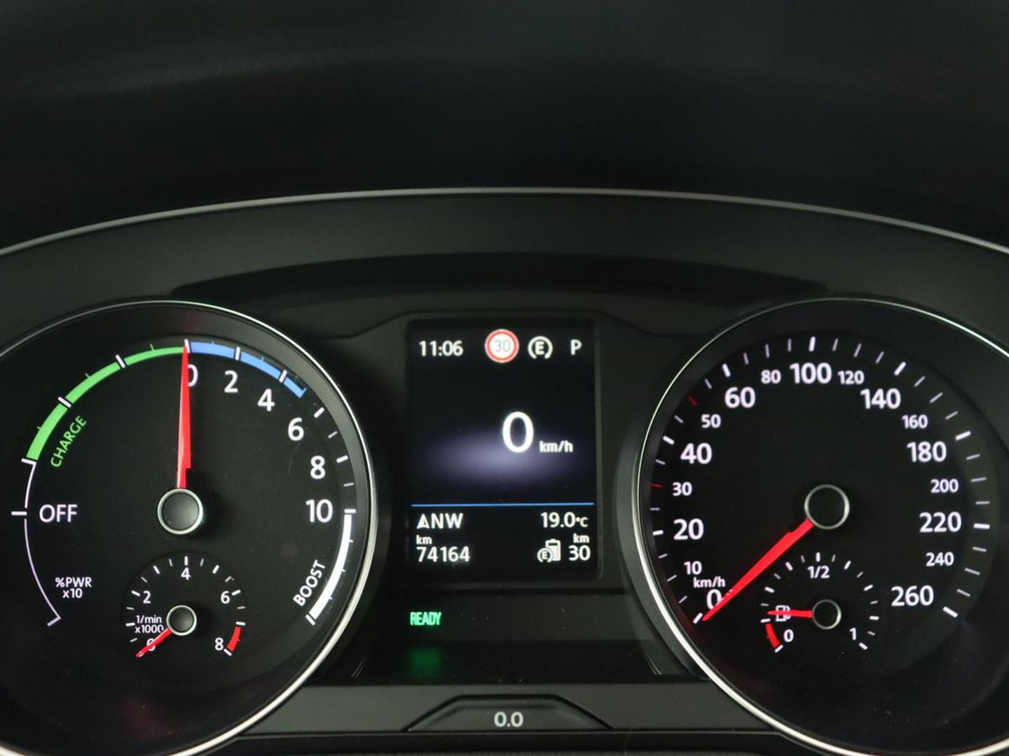 Volkswagen Passat 1.4 TSI PHEV GTE Business | Adaptive Cruise | Navigatie | Massage | Stoelverwarming | Carplay | Parkeerhulp | Plug In