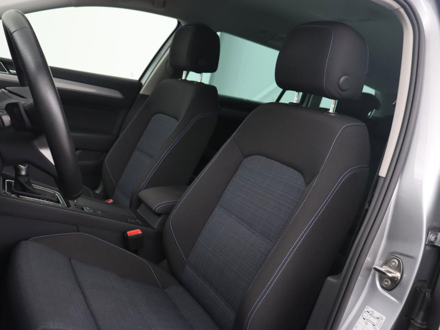 Volkswagen Passat 1.4 TSI PHEV GTE Business | Adaptive Cruise | Navigatie | Massage | Stoelverwarming | Carplay | Parkeerhulp | Plug In