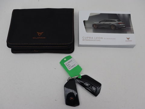 CUPRA Leon Sportstourer 1.4 TSI eHybrid PHEV VZ | Trekhaak Wegklapbaar | Stuurverwarming | Full LED | Camera | Stoelverwarming | Apple Carplay
