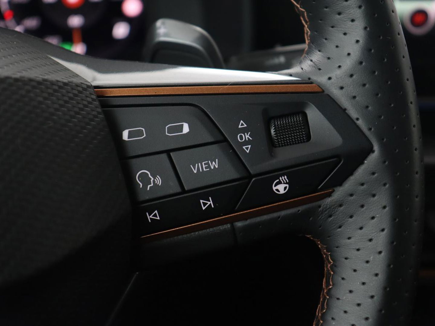CUPRA Leon Sportstourer 1.4 TSI eHybrid PHEV VZ | Trekhaak Wegklapbaar | Stuurverwarming | Full LED | Camera | Stoelverwarming | Apple Carplay