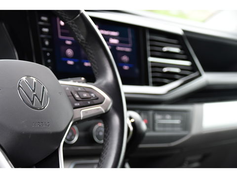 Volkswagen Transporter 2.0 TDI L2H1 Bulli Virtual, Cruise, Carplay, Automaat, Multimedia, Sensoren, 150PK, Trekhaak, LED, UNIEK!