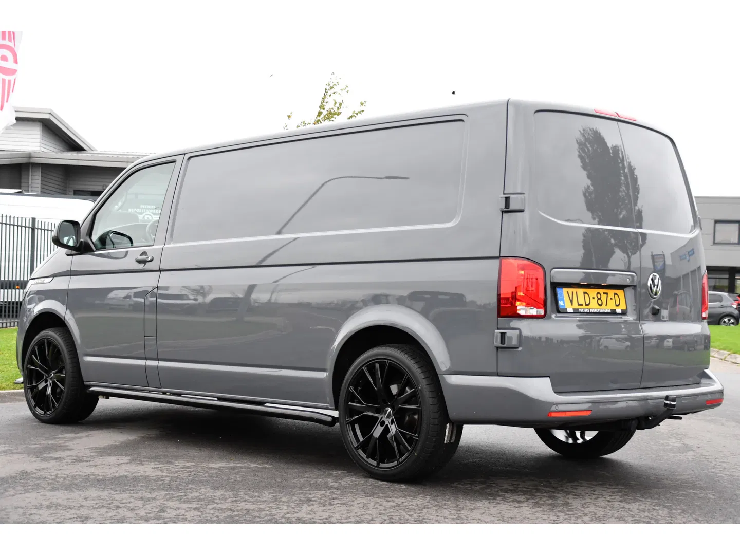 Volkswagen Transporter 2.0 TDI L2H1 Bulli Virtual, Cruise, Carplay, Automaat, Multimedia, Sensoren, 150PK, Trekhaak, LED, UNIEK!