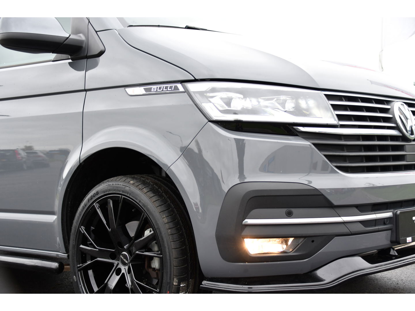 Volkswagen Transporter 2.0 TDI L2H1 Bulli Virtual, Cruise, Carplay, Automaat, Multimedia, Sensoren, 150PK, Trekhaak, LED, UNIEK!