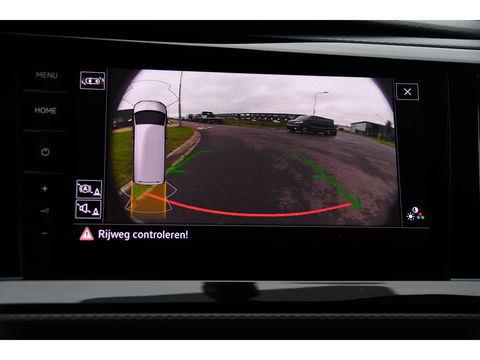 Volkswagen Transporter 2.0 TDI L2H1 Bulli Virtual, Cruise, Carplay, Automaat, Multimedia, Sensoren, 150PK, Trekhaak, LED, UNIEK!