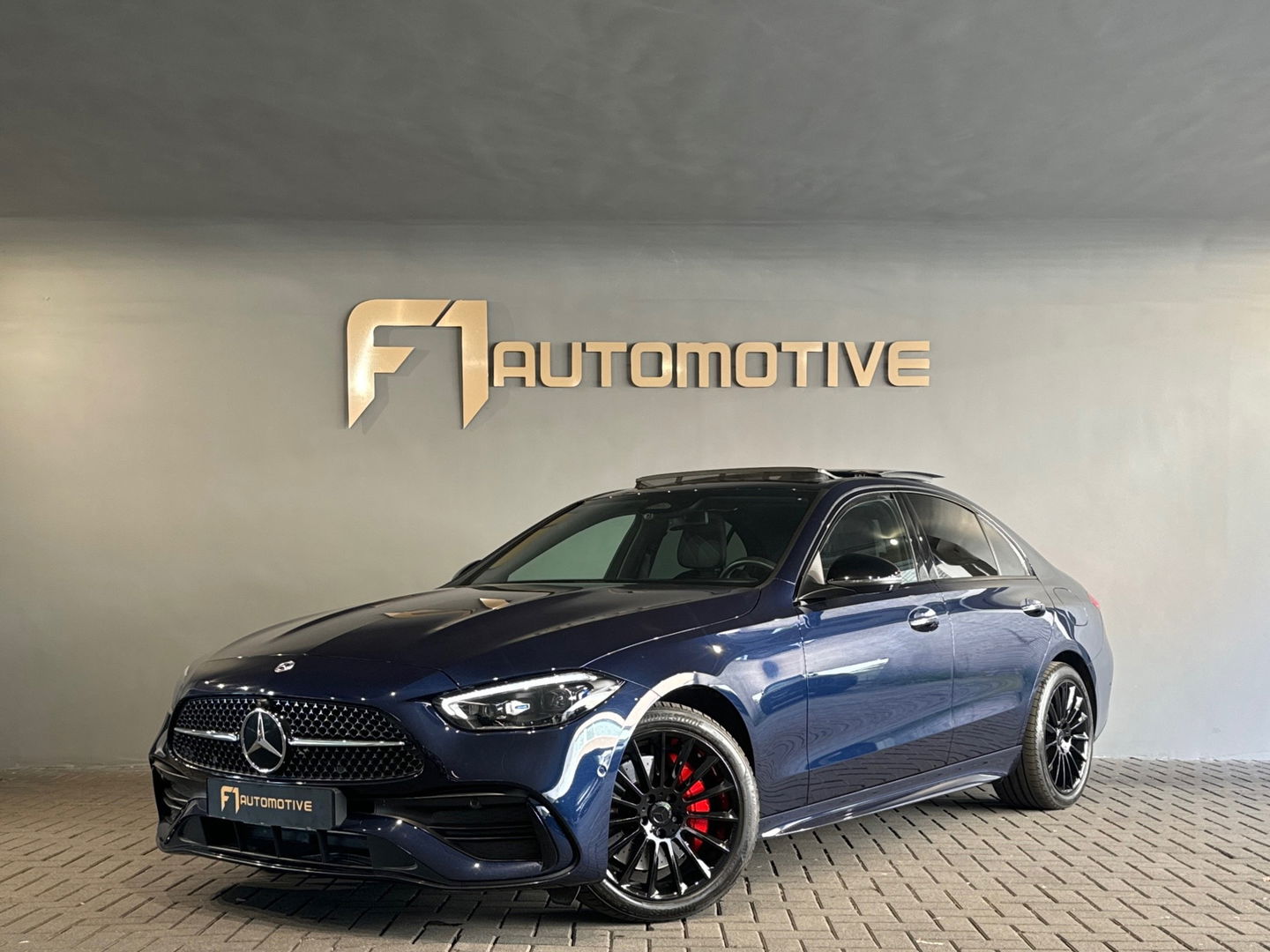 Mercedes-Benz C-Klasse 300 e AMG Pano|Burm|Memory|360cam|HuD