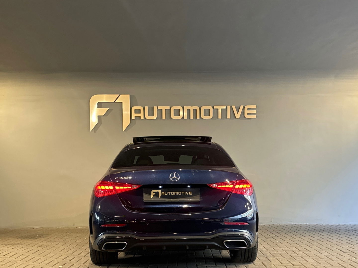 Mercedes-Benz C-Klasse 300 e AMG Pano|Burm|Memory|360cam|HuD