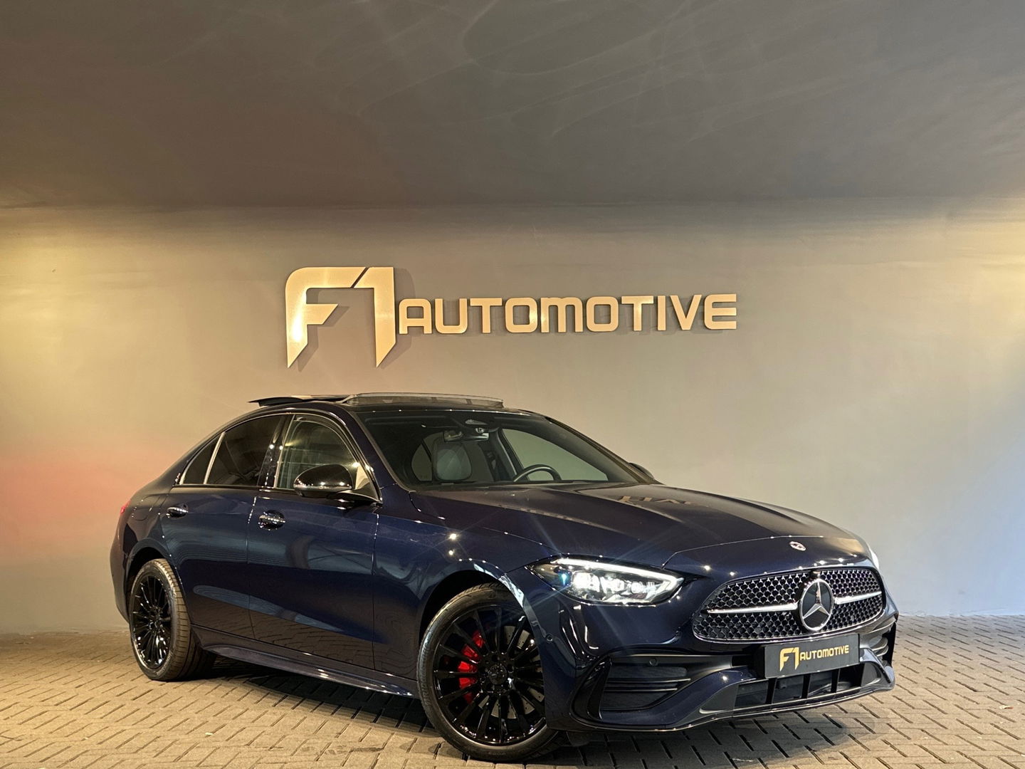 Mercedes-Benz C-Klasse 300 e AMG Pano|Burm|Memory|360cam|HuD