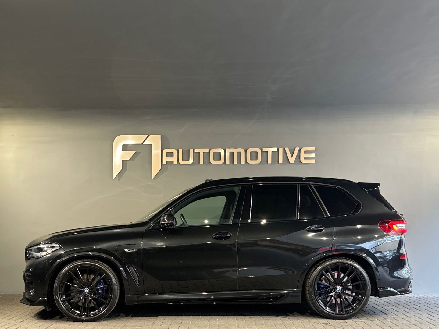 BMW X5 XDrive45e High Exec M Sport Pano|HuD|Skylounge|Memory