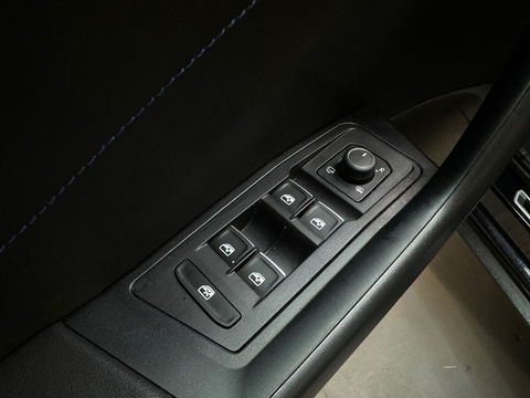 Volkswagen T-Roc R 2.0 TSI 4M Pano|Beats|Keyless|IQ|Camera