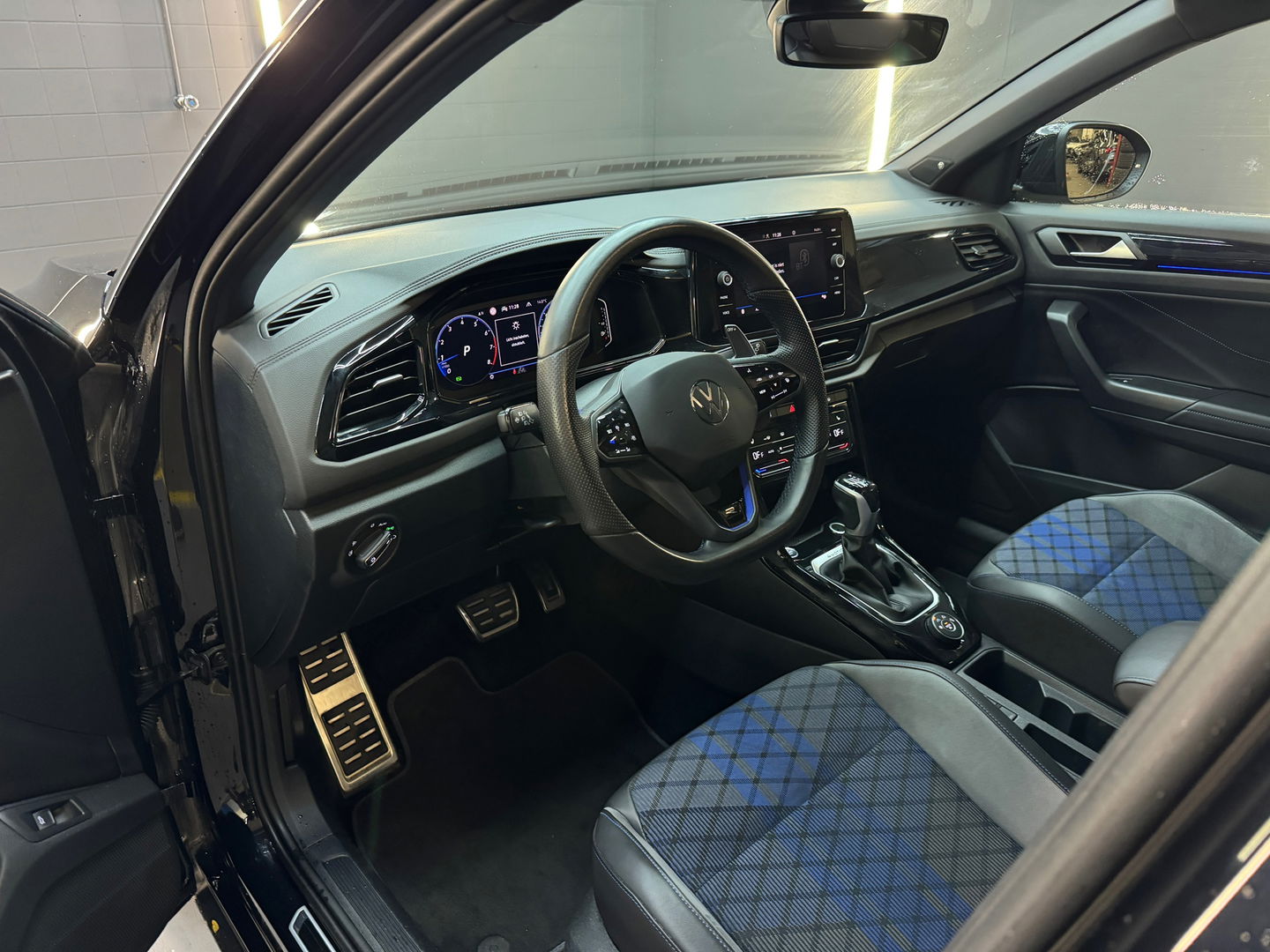Volkswagen T-Roc R 2.0 TSI 4M Pano|Beats|Keyless|IQ|Camera
