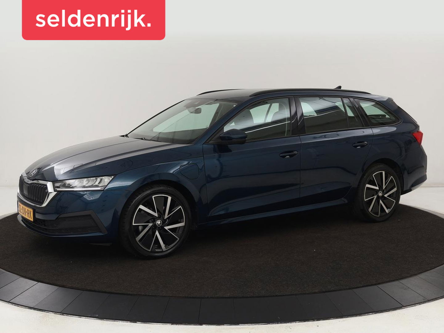 Škoda Octavia Combi 1.4 TSI iV PHEV Business Edition Plus | Stoel & stuurverwarming | Adaptive cruise | Carplay | Navigatie | DAB | Lane assist | LED