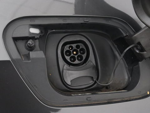 Volkswagen ID.3 Life 58 kWh | Carplay | Sfeerverlichting | Cruise Control | Stoelverwarming | Stuurverwarming | Parkeersensor | Navigatie | Climate controle