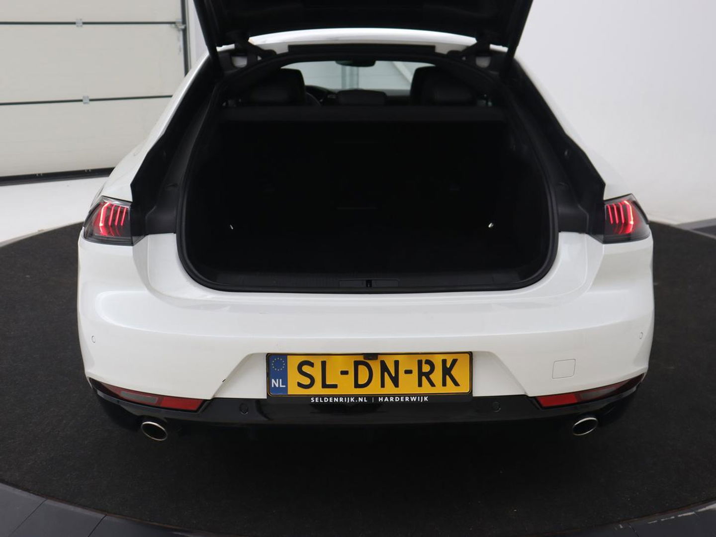Peugeot 508 1.6 HYbrid 225 GT | Leder | Focal Sound | Stoelverwarming | Adaptive cruise | Carplay | Massage | Memory | Navigatie | PHEV | Plug In