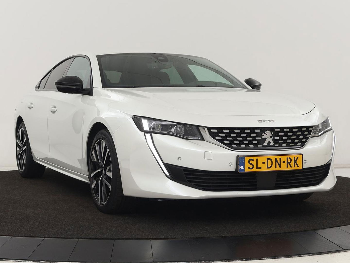 Peugeot 508 1.6 HYbrid 225 GT | Leder | Focal Sound | Stoelverwarming | Adaptive cruise | Carplay | Massage | Memory | Navigatie | PHEV | Plug In