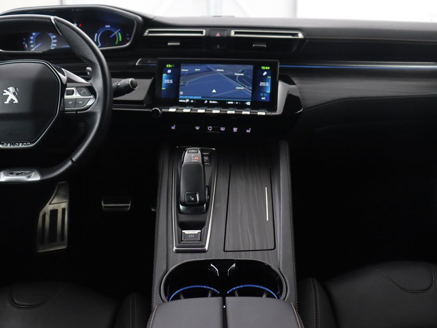 Peugeot 508 1.6 HYbrid 225 GT | Leder | Focal Sound | Stoelverwarming | Adaptive cruise | Carplay | Massage | Memory | Navigatie | PHEV | Plug In