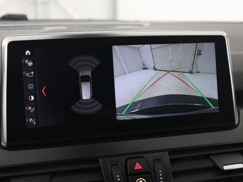 BMW 2 Serie Gran Tourer 218i High Executive Edition | 7-persoons | Automaat | Camera | Sfeerverlichting | Carplay | Cruise Control | Stoelverwarming | LED | Leder | Climate controle
