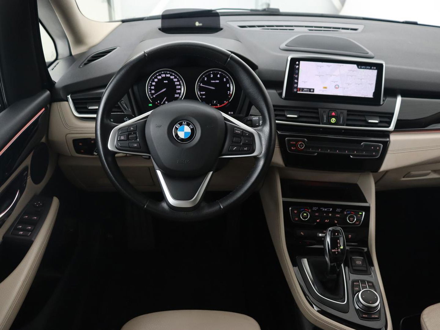 BMW 2 Serie Gran Tourer 218i High Executive Edition | 7-persoons | Automaat | Camera | Sfeerverlichting | Carplay | Cruise Control | Stoelverwarming | LED | Leder | Climate controle