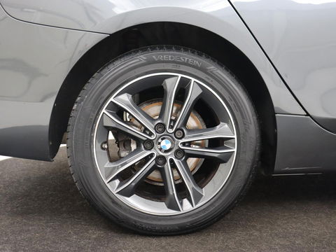BMW 2 Serie Gran Tourer 218i High Executive Edition | 7-persoons | Automaat | Camera | Sfeerverlichting | Carplay | Cruise Control | Stoelverwarming | LED | Leder | Climate controle