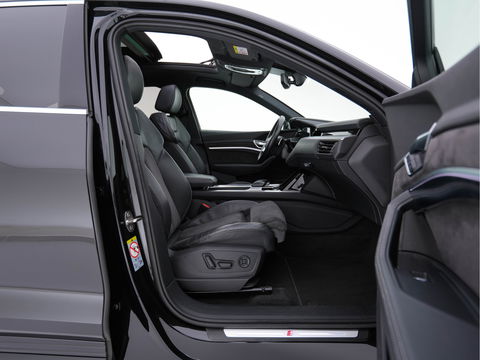 Audi e-tron Sportback 50 Quattro S-line Edition 71 kWh [ 3-Fase ] { SOH-100%} (INCL-BTW) *PANO | LEATHER-FABRIC | FULL-LED | ADAPTIVE-CRUISE | MEMORY-PACK | AIR-SUSPENSION | DIGI-COCKPIT | HEATED-SPORTSEATS | NAVI-FULLMAP | ECC | PDC | CRUISE | 20''ALU*