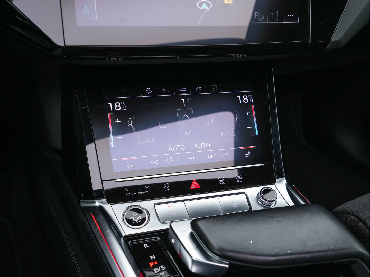 Audi e-tron Sportback 50 Quattro S-line Edition 71 kWh [ 3-Fase ] { SOH-100%} (INCL-BTW) *PANO | LEATHER-FABRIC | FULL-LED | ADAPTIVE-CRUISE | MEMORY-PACK | AIR-SUSPENSION | DIGI-COCKPIT | HEATED-SPORTSEATS | NAVI-FULLMAP | ECC | PDC | CRUISE | 20''ALU*