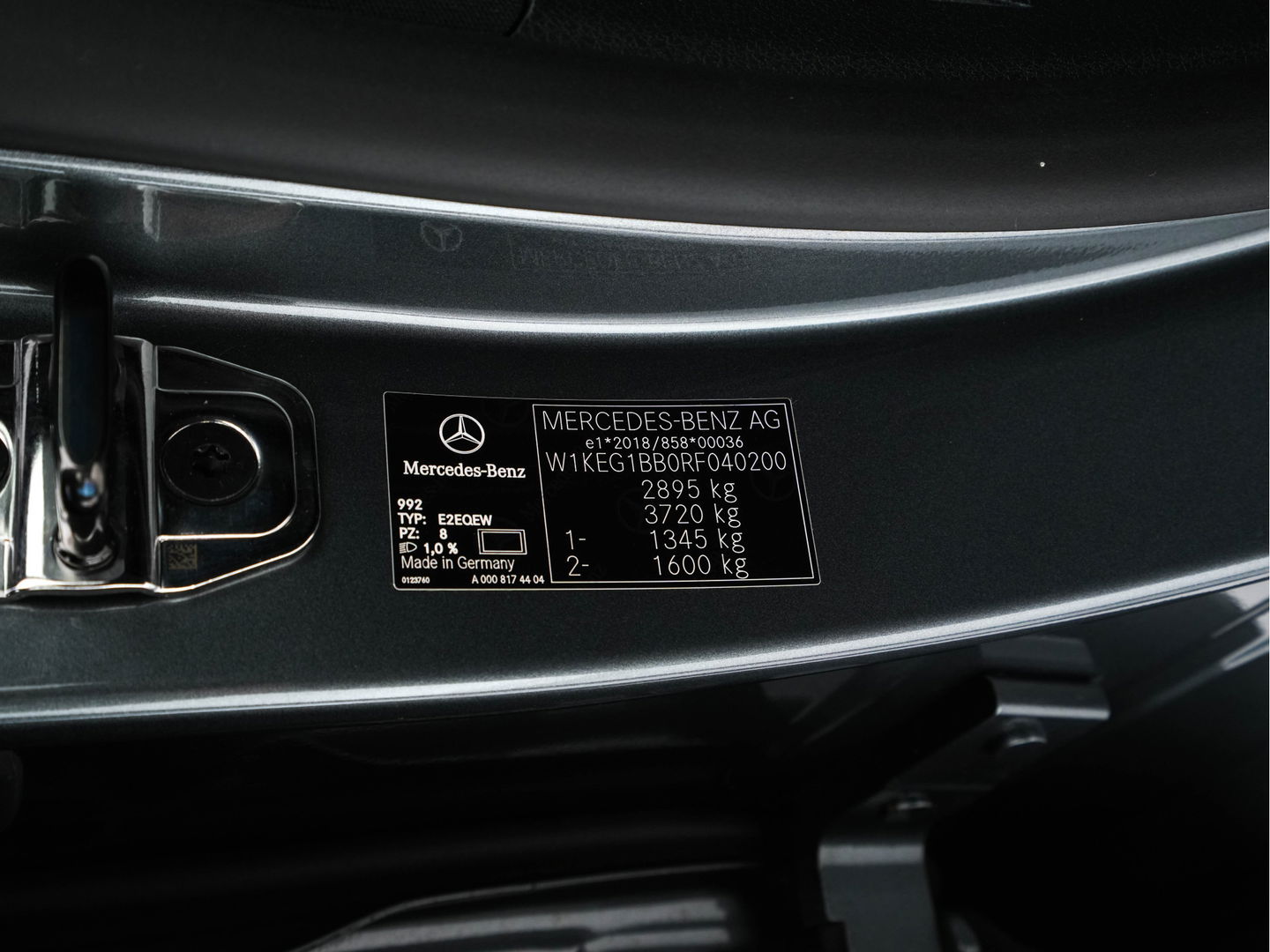 Mercedes-Benz EQE 300 Business Line 89 kWh [ 3-Fase ] (INCL-BTW) *HEATPUMP | PANO | LUXURY-LEATHER | FULL-LED | ADAPTIVE-CRUISE | DIGI-COCKPIT | MBUX-NAVI | HEATED-COMFORTSEATS | KEYLESS | SHIFT-PADDLES | ECC | PDC |  19"ALU*
