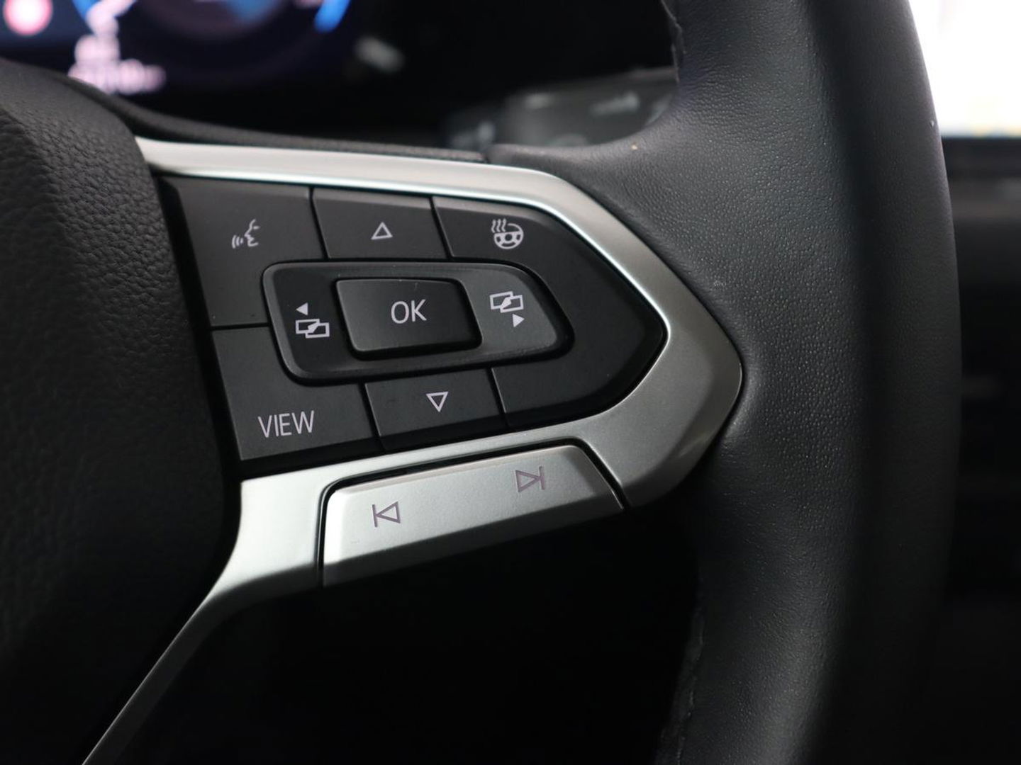 Volkswagen Golf 1.5 TSI | Carplay | Navigatie | Sfeerverlichting | Memory | Sportstoelen | Stoelverwarming | LED | Lane assist | Adaptive cruise | Climate control