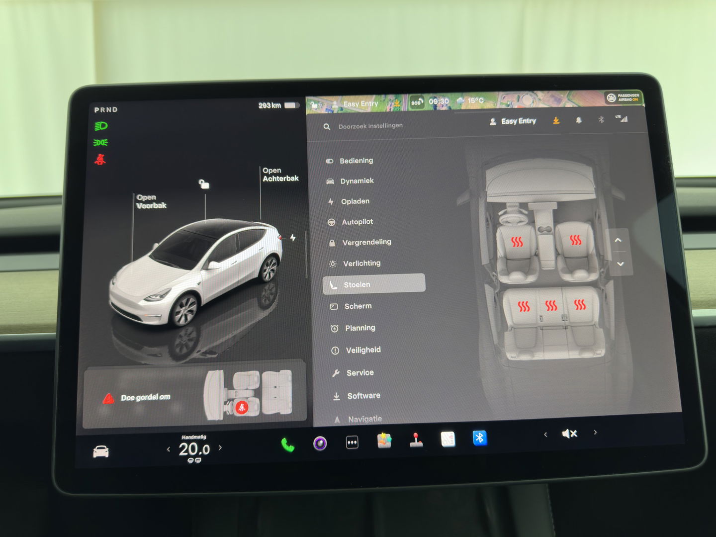 Tesla Model Y RWD 58 kWh [ 3-Fase ] {SOH-93%} (INCL-BTW) Aut. *PANO | AUTO-PILOT | LUXURY-LEATHER | TOP-VIEW | NAVI-FULLMAP | MATRIX-LED | DIGI-COCKPIT | KEYLESS | CAMERA | DAB+ | HEATED-COMFORTSEATS | PRIVACY-GLASS*