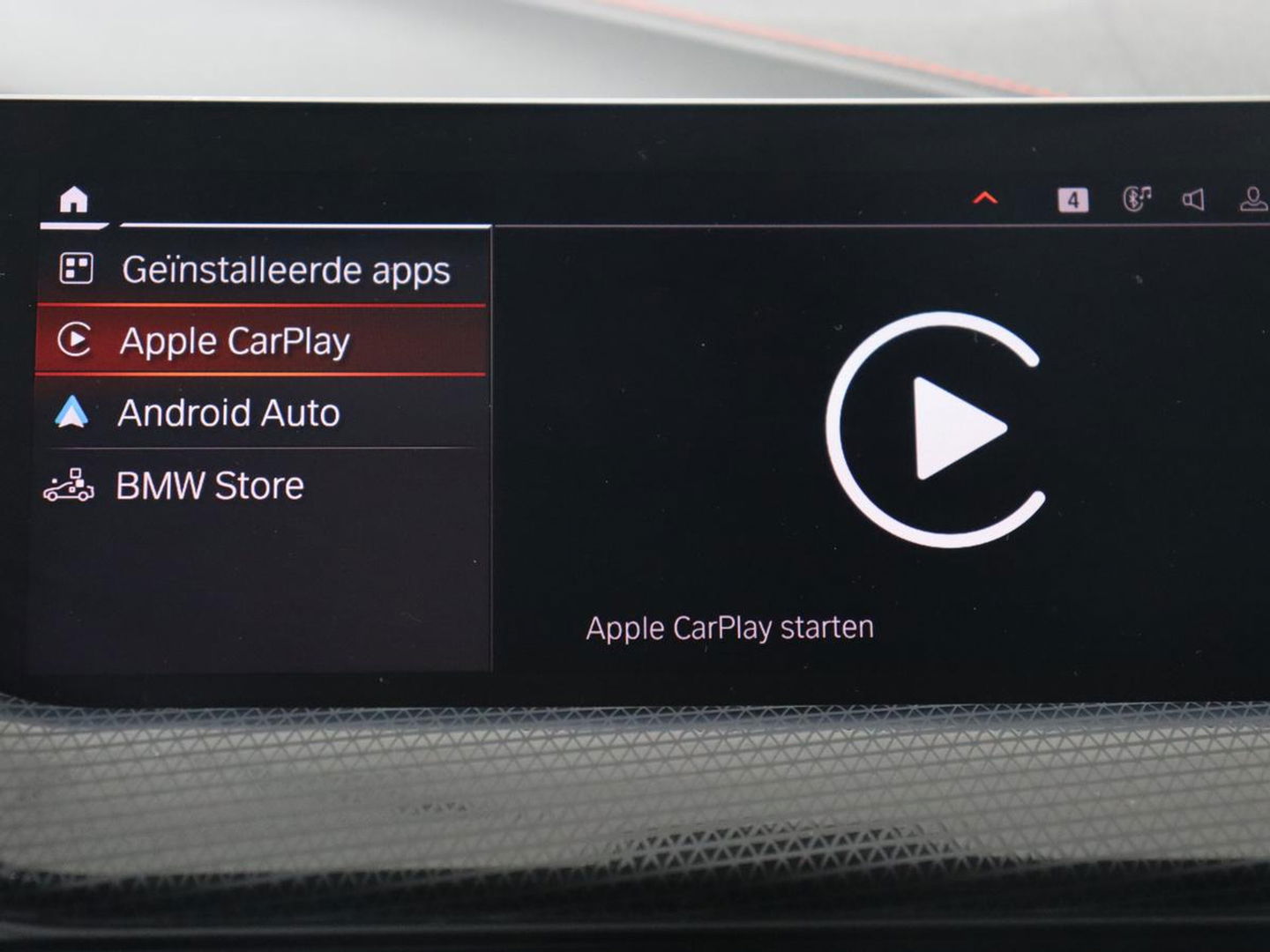 BMW 1-serie 118i High Executive | Sport line | Automaat | Carplay | Navigatie | DAB | Sfeerverlichting | Stoelverwarming | Climate controle | Cruise control | Half Leder