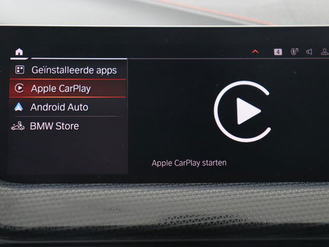 BMW 1-serie 118i High Executive | Sport line | Automaat | Carplay | Navigatie | DAB | Sfeerverlichting | Stoelverwarming | Climate controle | Cruise control | Half Leder