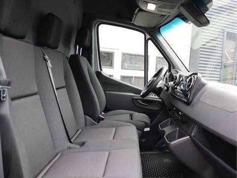 Mercedes-Benz eSprinter 314 56 kWh WLPT 181 km - L2H2 RWD - AC + DC Snelladen - WB 367 cm