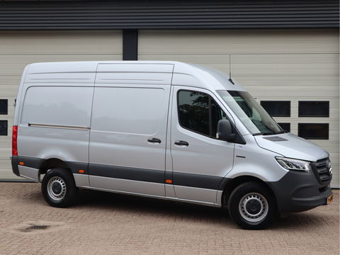 Mercedes-Benz eSprinter 314 56 kWh WLPT 181 km - L2H2 RWD - AC + DC Snelladen - WB 367 cm