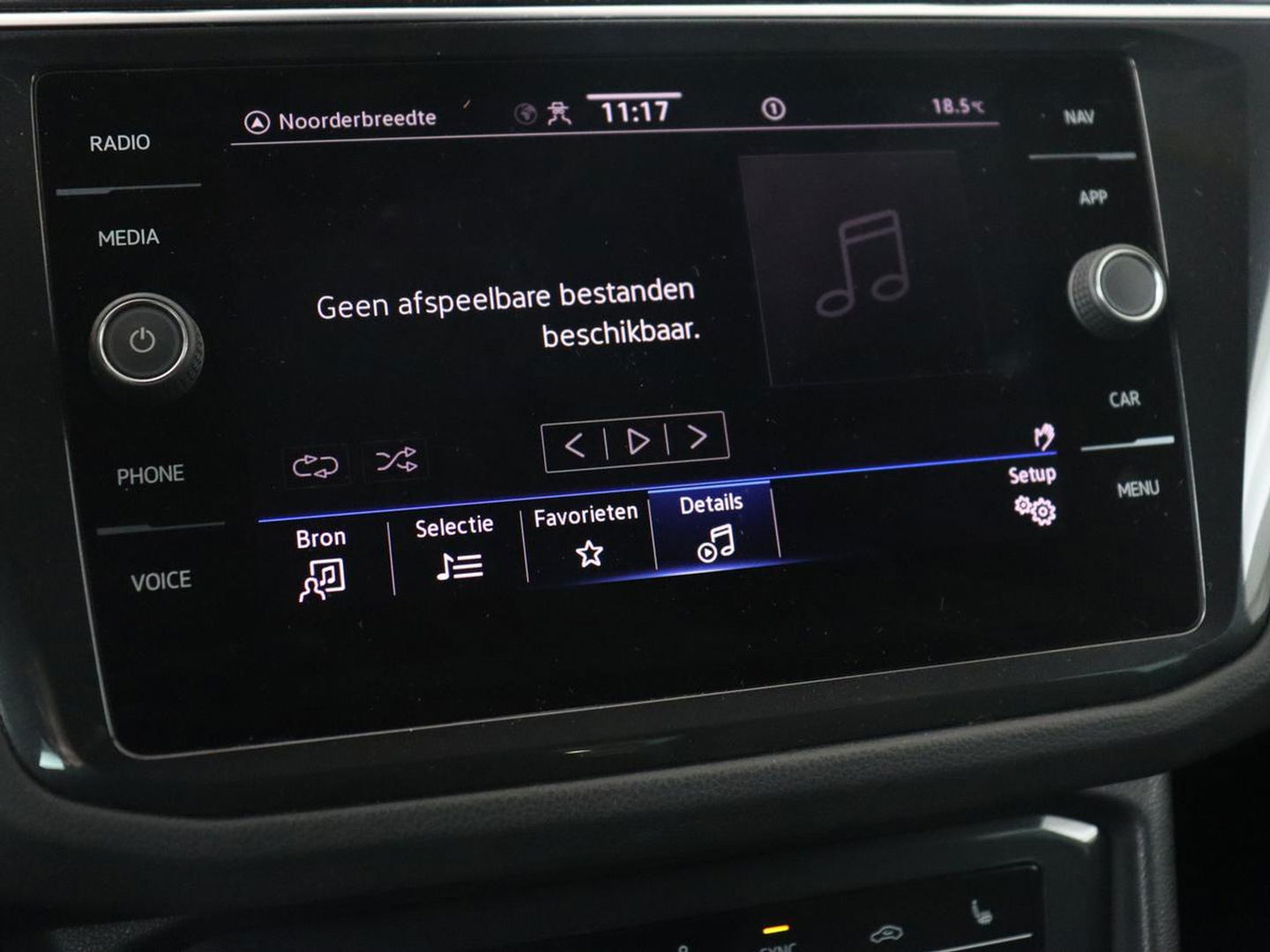 Volkswagen Tiguan 1.5 TSI R-Line Business+ | Automaat | Trekhaak | Carplay | Stoelverwarming | Stuurverwarming | Adaptive Cruise | LED | Sfeerverlichting | Climate controle | LMV 20 inch