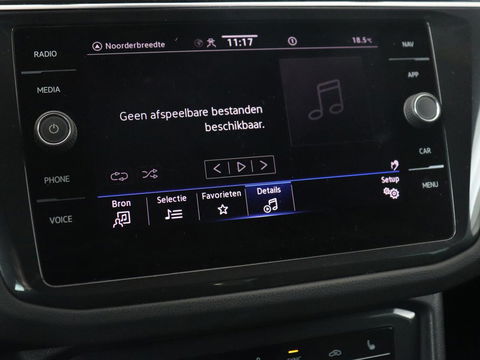 Volkswagen Tiguan 1.5 TSI R-Line Business+ | Automaat | Trekhaak | Carplay | Stoelverwarming | Stuurverwarming | Adaptive Cruise | LED | Sfeerverlichting | Climate controle | LMV 20 inch