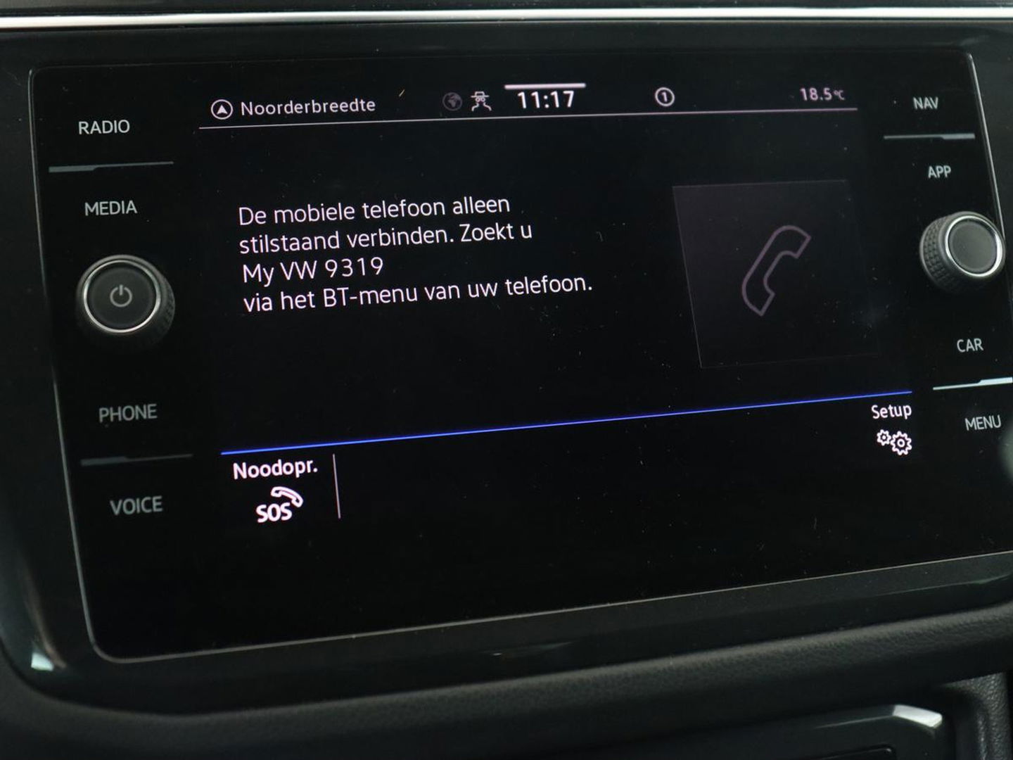 Volkswagen Tiguan 1.5 TSI R-Line Business+ | Automaat | Trekhaak | Carplay | Stoelverwarming | Stuurverwarming | Adaptive Cruise | LED | Sfeerverlichting | Climate controle | LMV 20 inch
