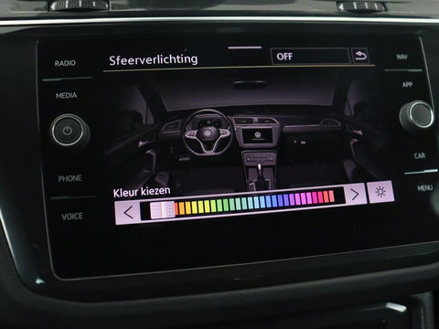 Volkswagen Tiguan 1.5 TSI R-Line Business+ | Automaat | Trekhaak | Carplay | Stoelverwarming | Stuurverwarming | Adaptive Cruise | LED | Sfeerverlichting | Climate controle | LMV 20 inch