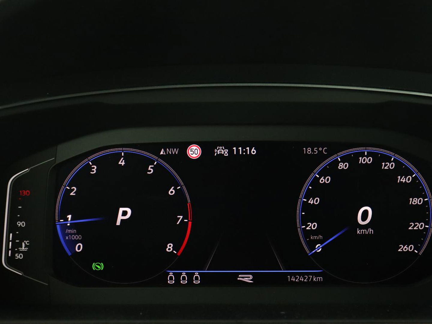 Volkswagen Tiguan 1.5 TSI R-Line Business+ | Automaat | Trekhaak | Carplay | Stoelverwarming | Stuurverwarming | Adaptive Cruise | LED | Sfeerverlichting | Climate controle | LMV 20 inch