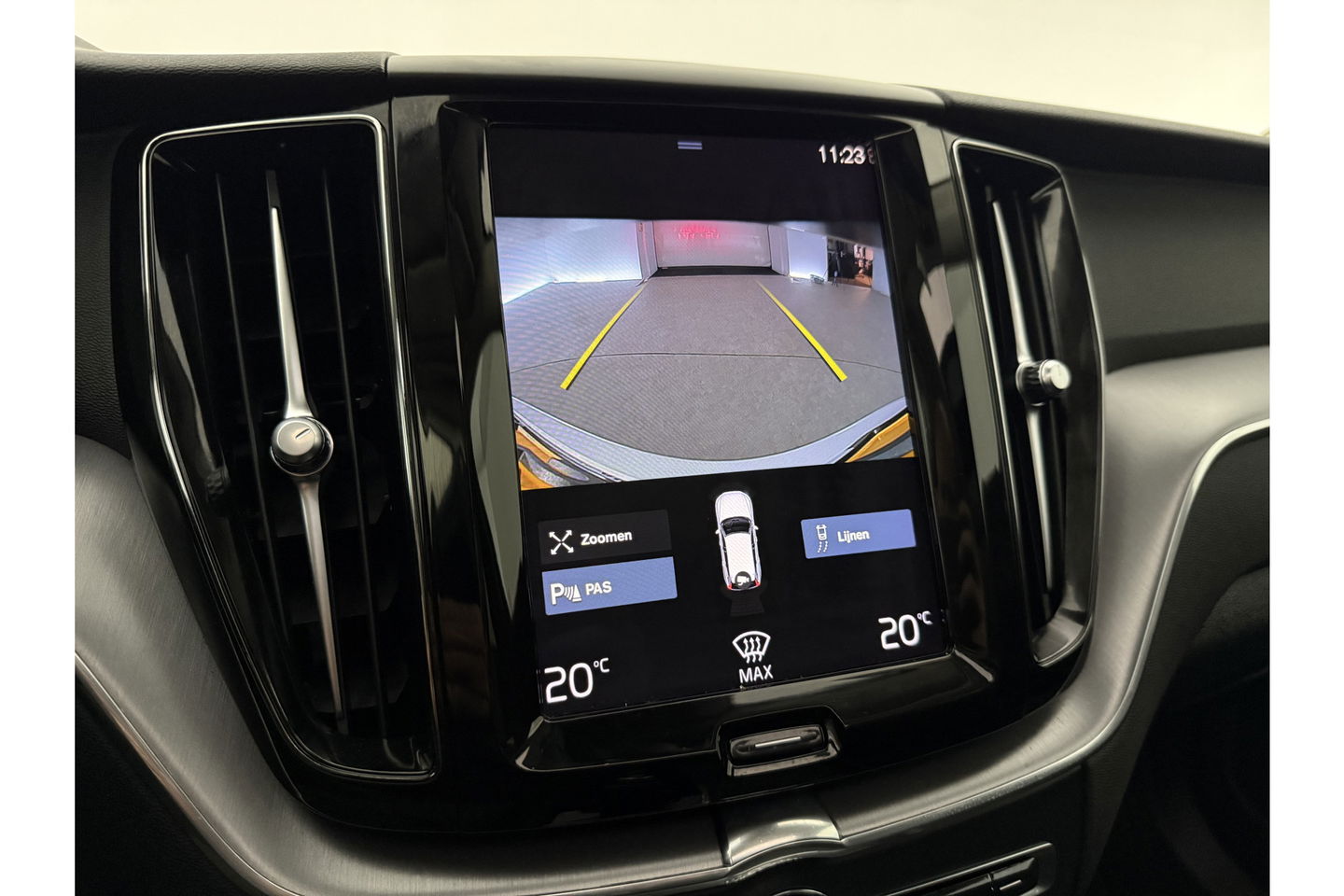 Volvo XC60 2.0 Recharge T6 AWD 290PK Inscription | Panoramadak | Virtual Cockpit | Camera | Carplay | LED | Parkeersens. | 18"LMV