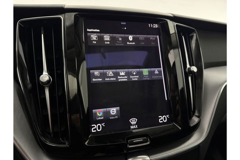 Volvo XC60 2.0 Recharge T6 AWD 290PK Inscription | Panoramadak | Virtual Cockpit | Camera | Carplay | LED | Parkeersens. | 18"LMV