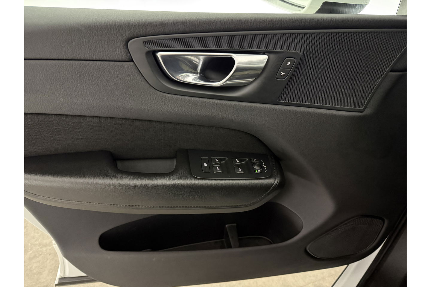 Volvo XC60 2.0 Recharge T6 AWD 290PK Inscription | Panoramadak | Virtual Cockpit | Camera | Carplay | LED | Parkeersens. | 18"LMV
